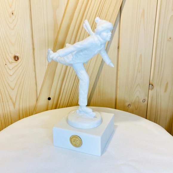2002 Olympic Dreams Skater Figurine Dennis Smith Porcelain Ice Skater - Picture 1 of 7